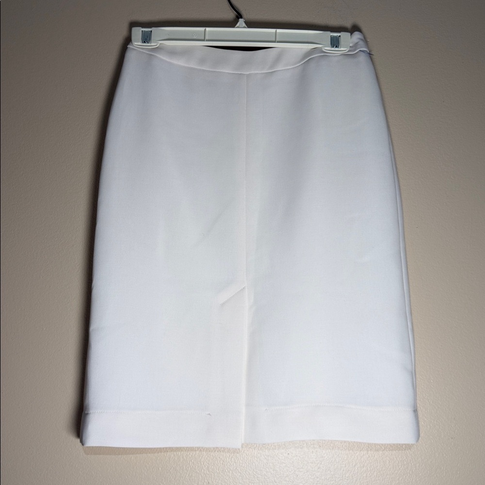 Veronika Maine White Pencil Skirt - Clean Tailored Style